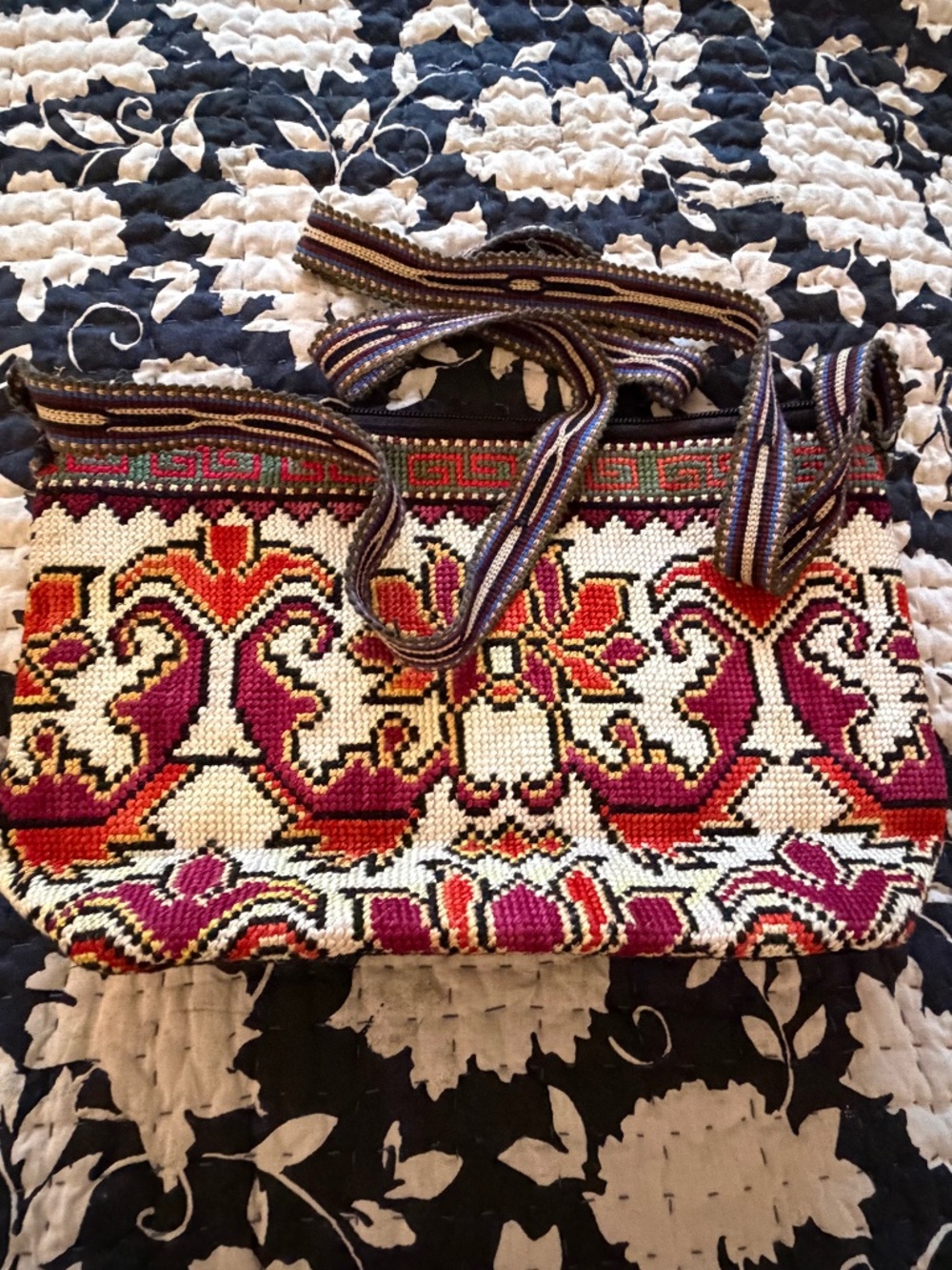 Cute never used purse hand woven